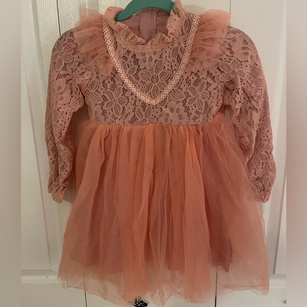 Girls dress